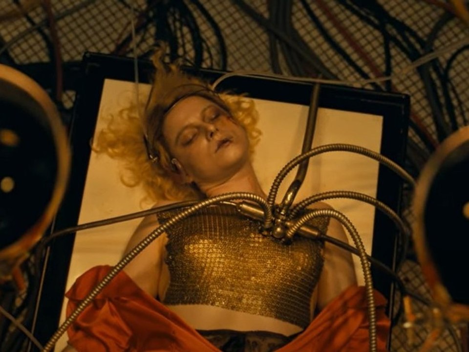 "the bride! es lebe die braut": trailer zum neuen horrorfilm