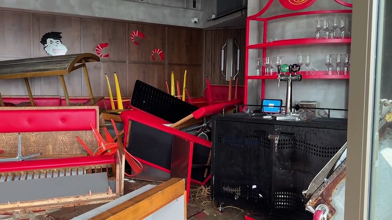 Typhoon Ragasa topples trees, floods restaurants in Hong Kong