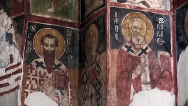 700 yıllık kilise Tevrat ve İncil temalı sahneleriyle büyülüyor: Bilindik resimler de var!