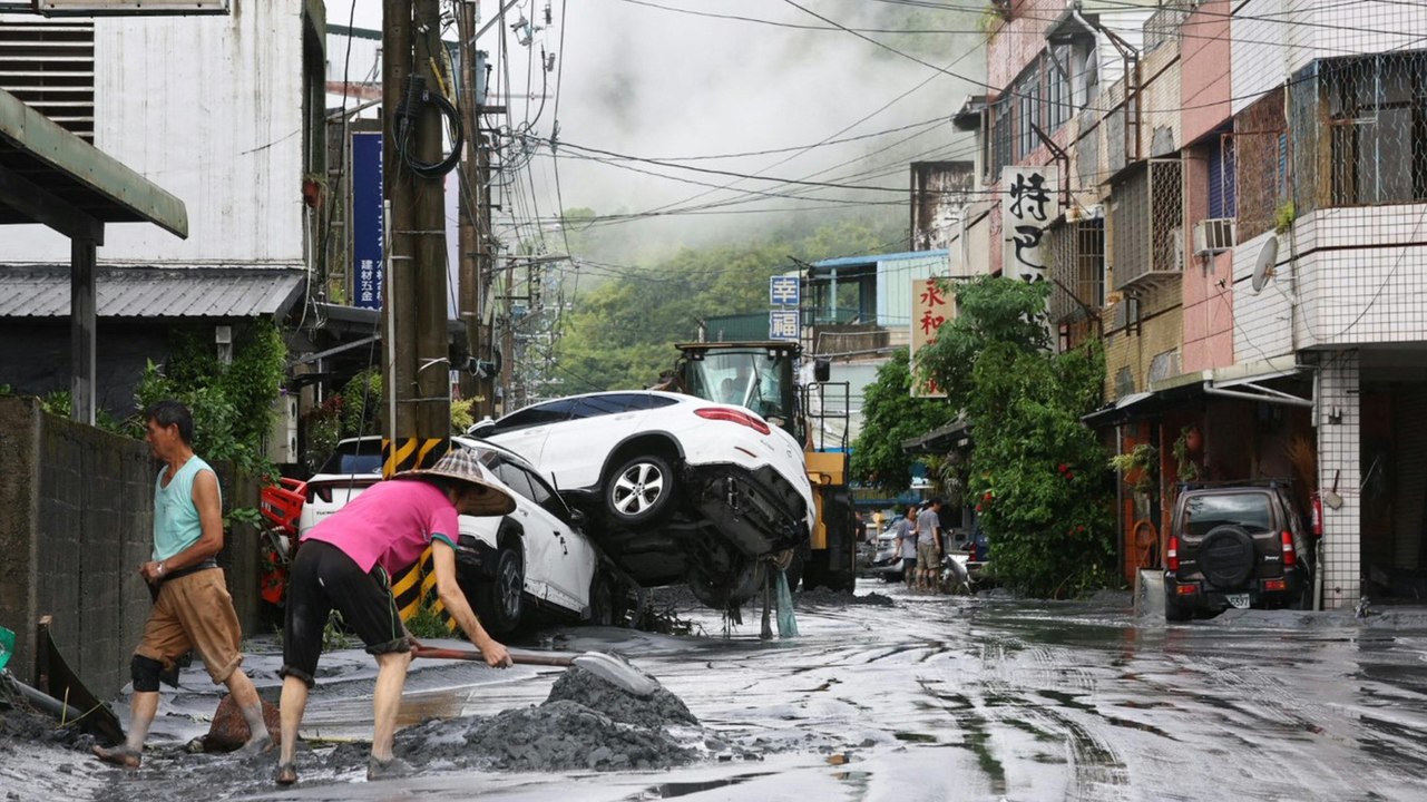 Taifun Ragasa: Tote in Taiwan - Höchste Sturmwarnung in China