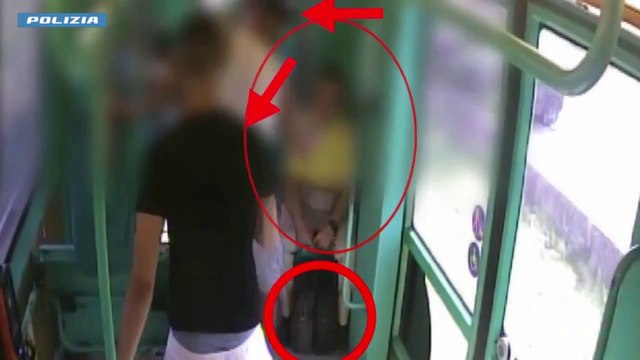 Rapina sul tram ai danni di un ipovedente a Milano, due arresti