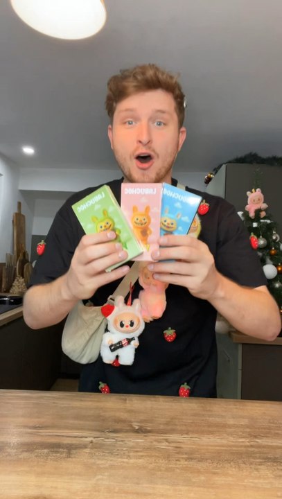 Des chocolats LABUBU 😱✨ j’en ai encore trouvé d’autres mais cette fois-ci pas au cheveux d’ange, mais avec du sucre pétillant à l’intérieur 💪✨ j’aurais rêvé d’une tablette de Dubaï pistache kadaïf LABUBU mais elle n’existe pas encore 😩 tu as goûté ?