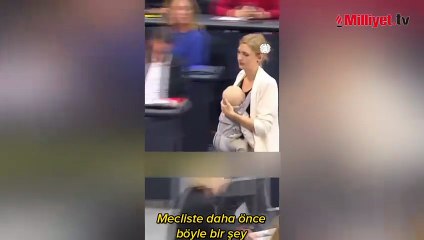 Almanya Federal Meclisi’nde bir ilk! Vekil kürsüye bebeğiyle çıktı