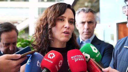 Ayuso afirma que "la Justicia sigue implacable" con Begoña Gómez tras cuestionar a la jueza que mandó al banquillo a su pareja.