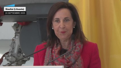 Robles reivindica el derecho a volar libremente por Europa sin interferencias rusas