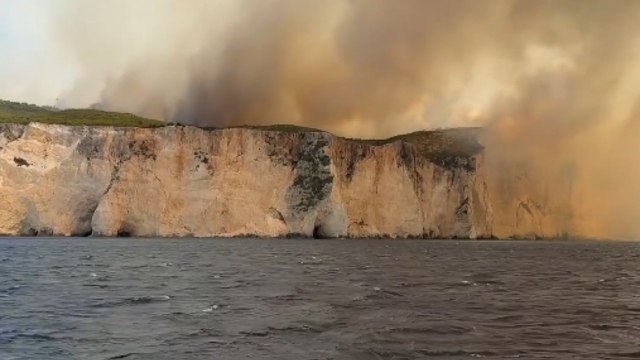 Greece: Destructive wildfire on Zakynthos sends dense smoke billowing into the sky