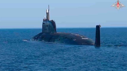 Russian nuclear submarine "Arkhanguelsk" fires Oniks missile and destroys target in the Barents Sea