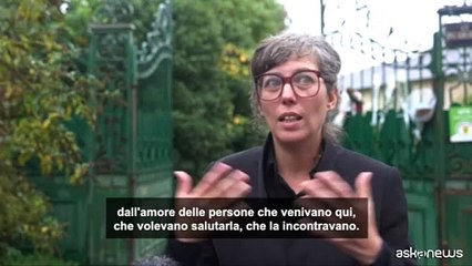 Il tributo dei fan davanti alla casa di Claudia Cardinale a Nemours