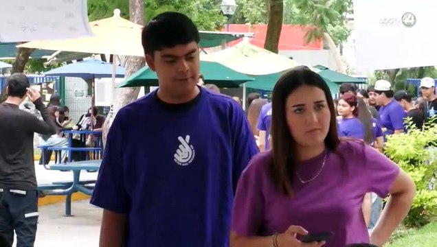 Alumnos de preparatorias de la UdeG forman filas para participar en la renovación del CGU