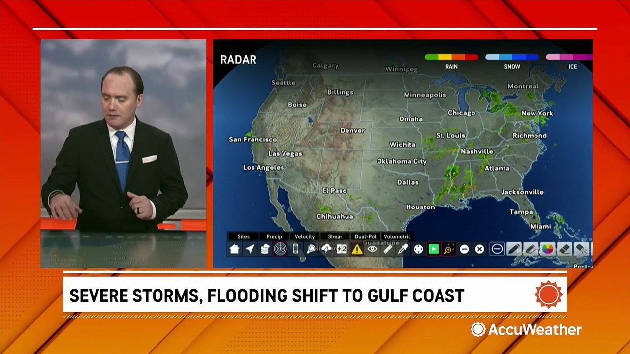 Severe storms stretch from the Gulf Coast to the Ohio Valley - video ...