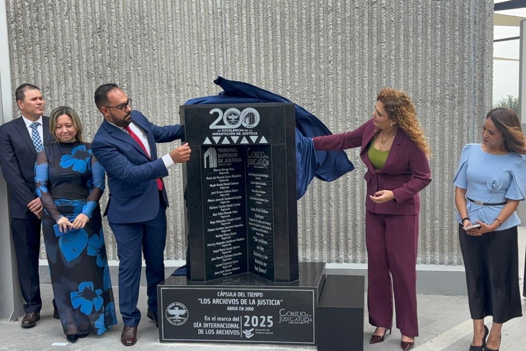 Instauran cápsula del tiempo por los 200 años del Tribunal Superior de Justicia en Nuevo León