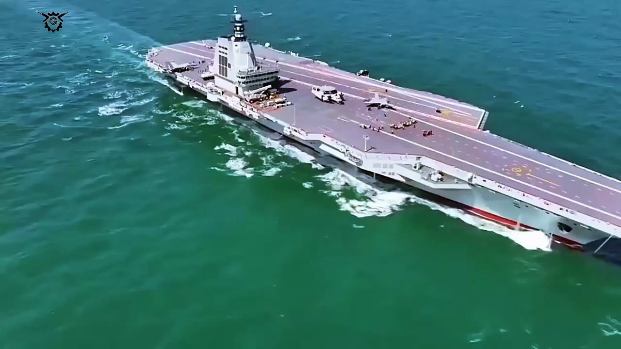 The era of three aircraft carriers is approaching! Fujian carrier launches three types of carrier-based aircraft—has the Chinese Navy completed its puzzle?