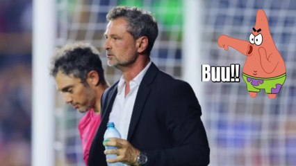 Diego Cocca regresa al Volcán y la afición de Tigres lo recibe con abucheos y hasta lo ignora el sonido