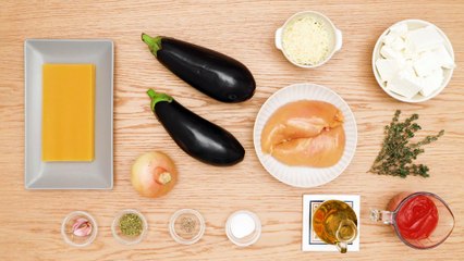 Lasaña de pollo, berenjena y queso feta