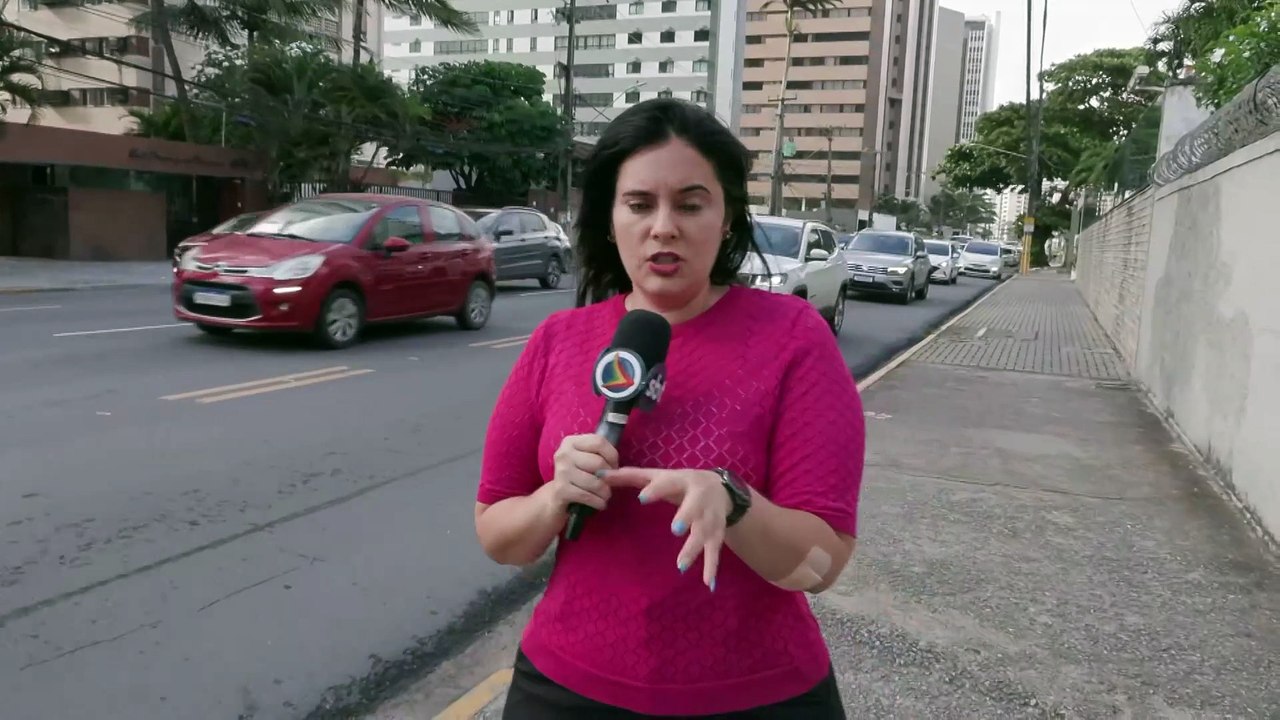 Assalto em flagrante na Avenida Bernardo Vieira de Mello em Jaboatão dos Guararapes: análise do crime através de câmeras de segurança