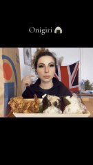 On teste les Onigiri 🍙 en ASMR #asmr #onigiri #streetfood