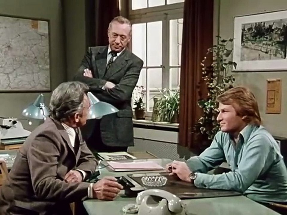 Derrick - Folge 15 - Alarm auf Revier 12