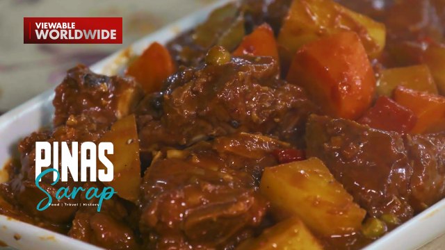 Kalderetang baboy ng mga taga-San Juan, tinikman nina Kara David at Empoy Marquez! | Pinas Sarap