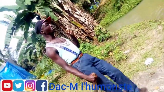 Comédie Gabonaise Dac-M lhumoriste et les petits du pivot à la plage ( Comédie 2020 ) humour