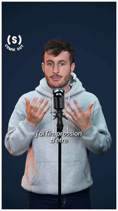 Tout a commencé avec une brosse à dents… Dans son #ComikOut, @samuelcertenais nous parle de son exploration intime ! Retrouvez-le chaque jeudi à @lanouvelleseine dans son spectacle « Garçon - Comment devenir un homme quand on ne veut pas ressembler à son