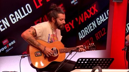 Adrien Gallo & Waxx interprètent "sarah sahara" en live dans Foudre