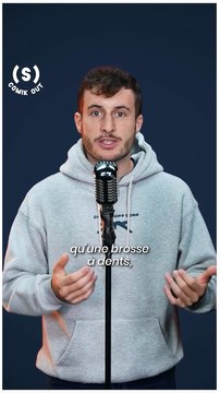 Tout a commencé avec une brosse à dents… Dans son #ComikOut, @samuelcertenais nous parle de son exploration intime ! Retrouvez-le chaque jeudi à @lanouvelleseine dans son spectacle « Garçon - Comment devenir un homme quand on ne veut pas ressembler à son