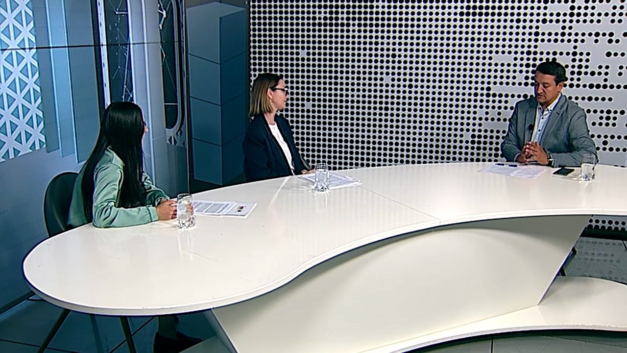 Студио 10 - Разговор со Маја Велковска и Клементина Добревска - Televizija 24Vesti (720p, h264, youtube)