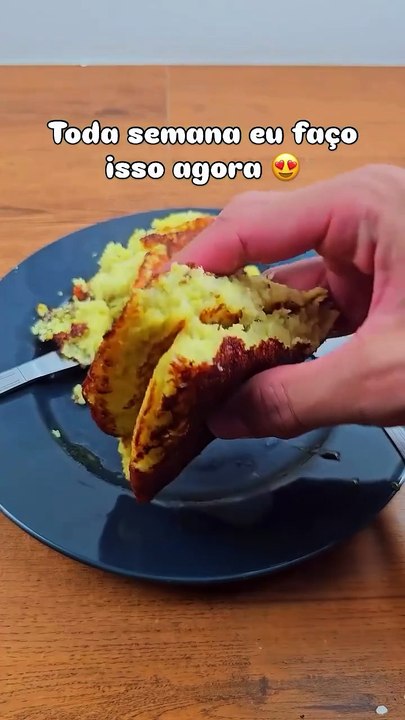 Flocão de Milho com banana e queijo