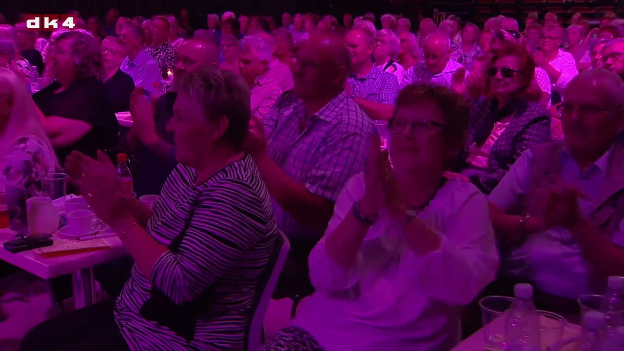 Kirsten Siggaard - Det' lige det | Syng Med & Tip et Hit | 2018 | DK4