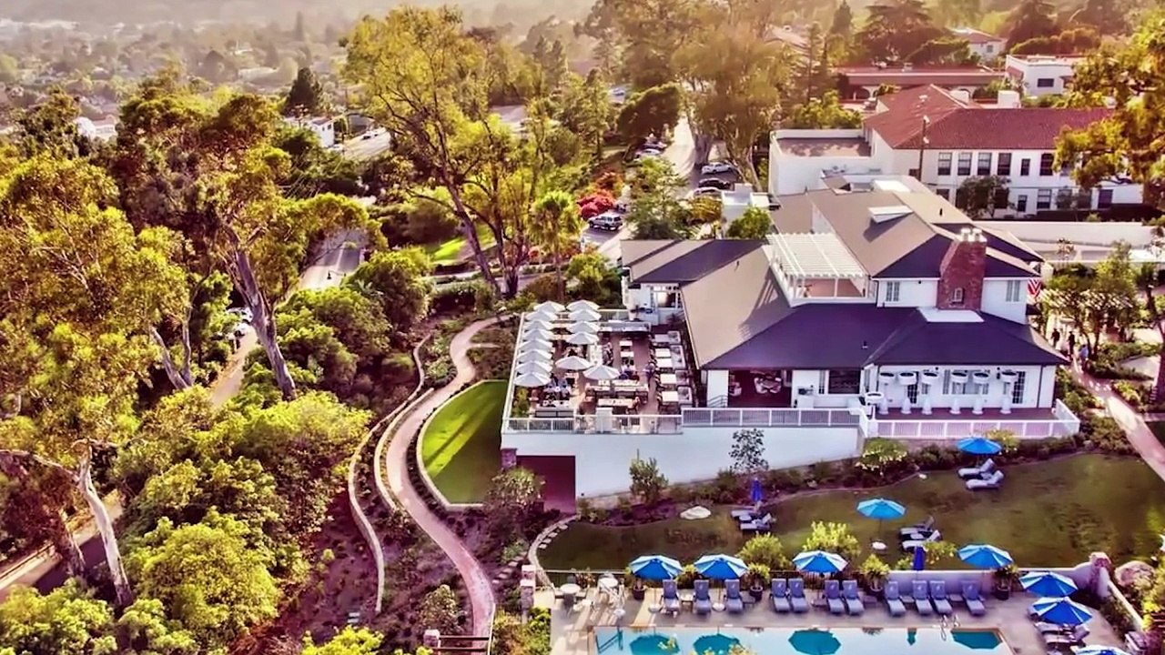 Selena Gomez & Benny Blanco’s Dreamy Wedding Details Are Out