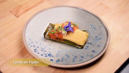 Tamal de pipián con salsa de ají de maní