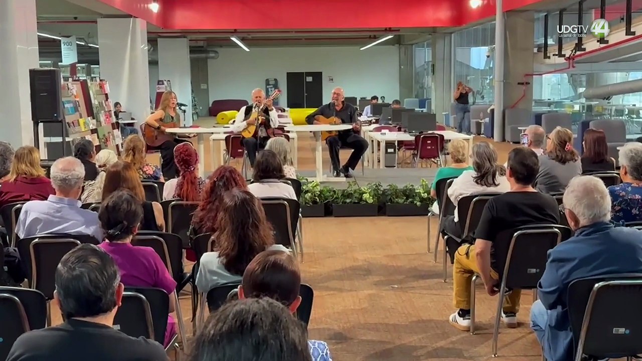 Paco Padilla rinde homenaje a la literatura jalisciense en la Biblioteca Pública