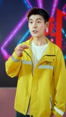 Betrayed and murdered by his wife for fortune, the secret heir is reborn, starting ruthless revenge!