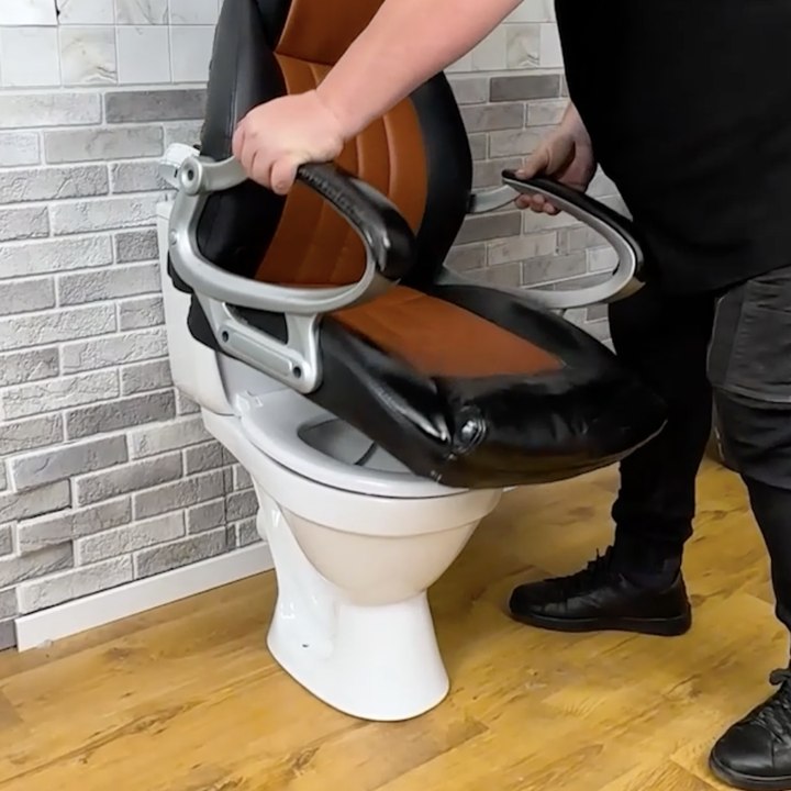 Transformez vos toilettes en chaise de jeu à haute vitesse ! Voici comment ! 🏎️🚽