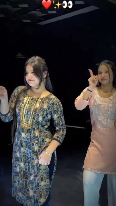 US country in Kannada uea top girl country of Russia in Dubai Burj Khalifa top trend girl in Russia trend girl dance emoji send on lovely girl and boy lovely girl