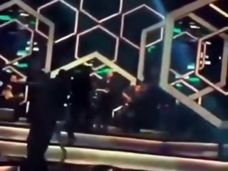 بسمة بوسيل تكشف كواليس فيديو هروب تامر حسني من معجبة على المسرح