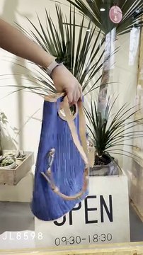 Striped Denim Canvas & Full-Grain Leather Commuter Bag – Large-Capacity, Shoulder, Crossbody & Handheld | SYMONHO