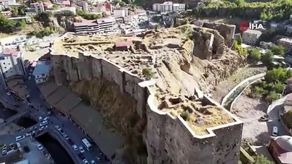 Yüzlerce yıllık tarihi kalenin anahtarı bulundu!