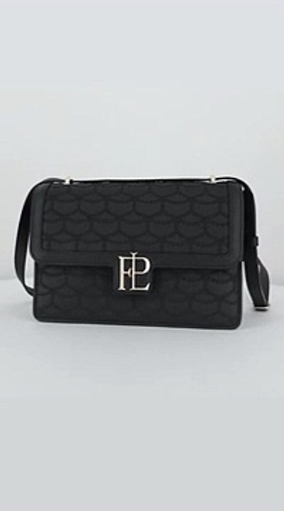 من بلاط الملوك والأمراء إلى حقيبة اليد .. دار "فوريه لو باج" تكشف عن مجموعتها الجديدة