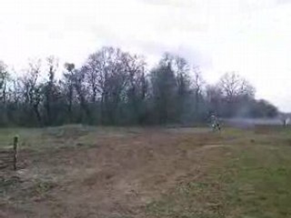 Bonobo air fly motocross thiery