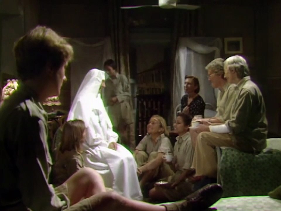 Tenko. S03 E06. Dorothy.