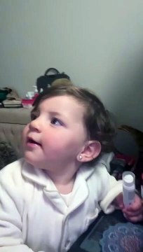 فيديو عفوي لابنة شام الذهبي ورسالة مؤثرة من جدتها أصالة