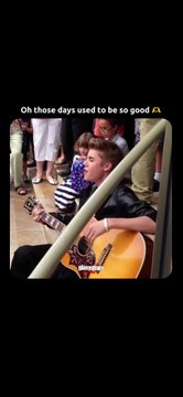 When Justin Bieber was so small 🥹 #JustinBieber #Singers #Songs #Fans [Glamsham, Justin Bieber, singers, songs, glamsham]