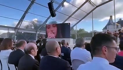 هبة طوجي في القمة الفرونكوفونية ورسالة مؤثرة بصوتها "لبيروت"