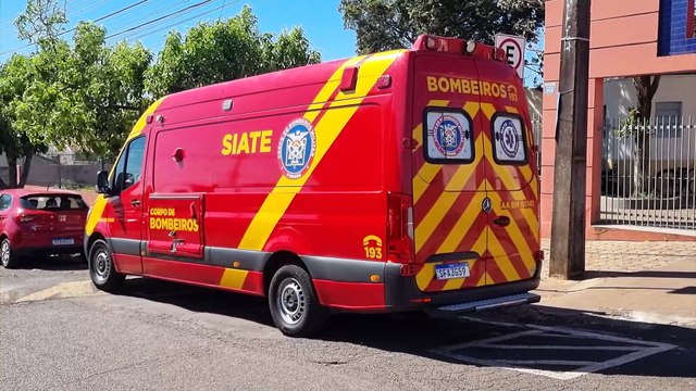 Aluno se machuca enquanto jogava bola em colégio no Bairro Universitário