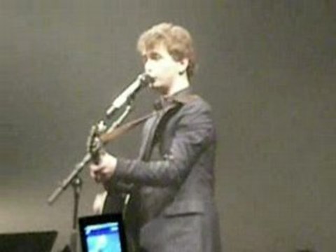 renan luce à rennes - les voisines