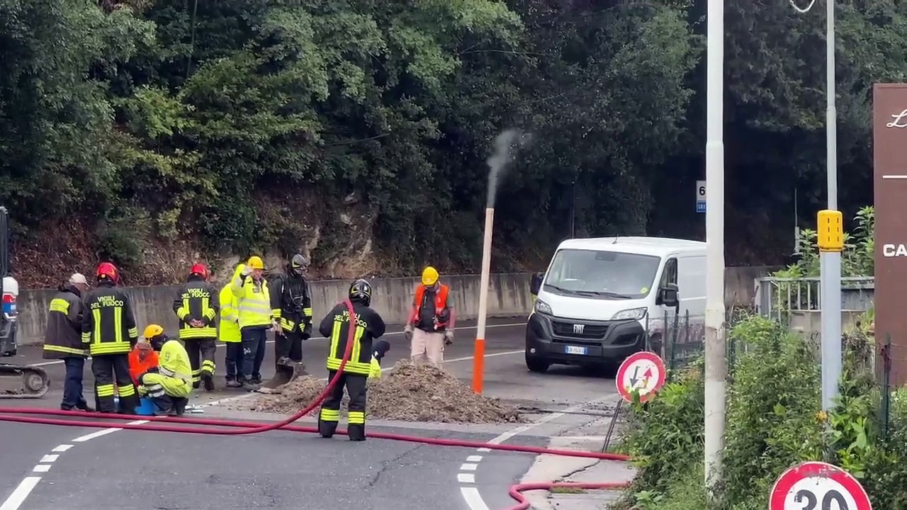 Prato, traffico in tilt in Val di Bisenzio per una fuga di gas