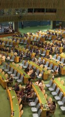 Acclamations et départs à l'ONU alors que Netanyahu monte sur scène