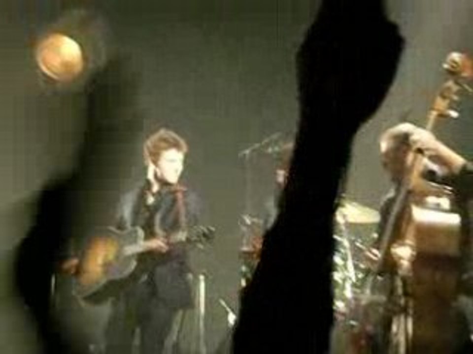 concert de renan luce à rennes - les voisines (fin)