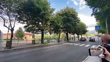 Omicidio di Cinzia Pinna, Emanuele Ragnedda arriva nel Tribunale di Tempio per l'udienza davanti al giudice